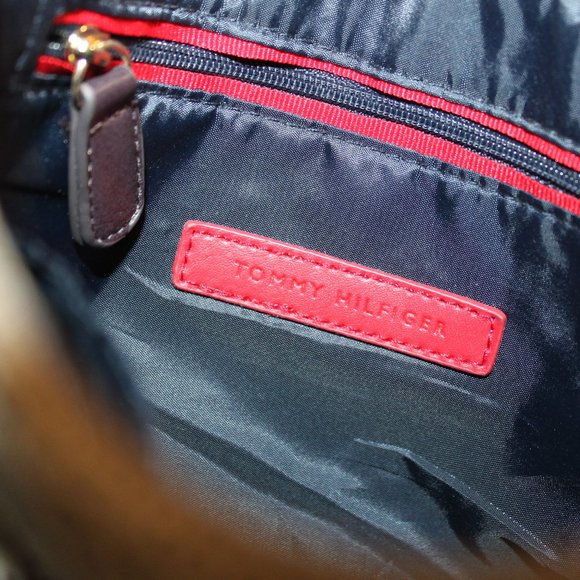 Tommy Hilfiger Purse - Picture 9 of 9
